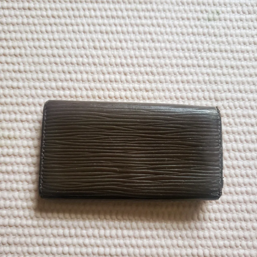 Louis Vuitton Brown Epi Leather Key Holder Case Pouch